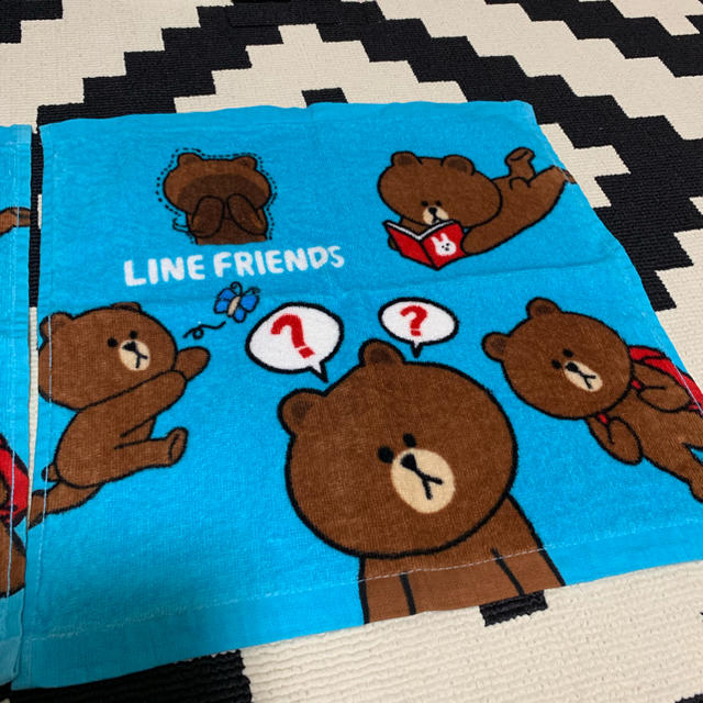 LINE FRIENDS ライン ブラウン ハンドタオル 2セット エンタメ/ホビーのアニメグッズ(タオル)の商品写真