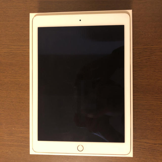 極美品　iPad  mini3 大容量64GB セルラーAU  付属品完備