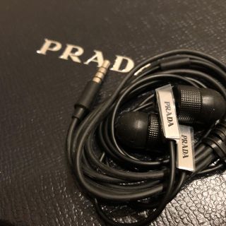 プラダ(PRADA)の【新品未使用】PRADA イヤホン(ヘッドフォン/イヤフォン)