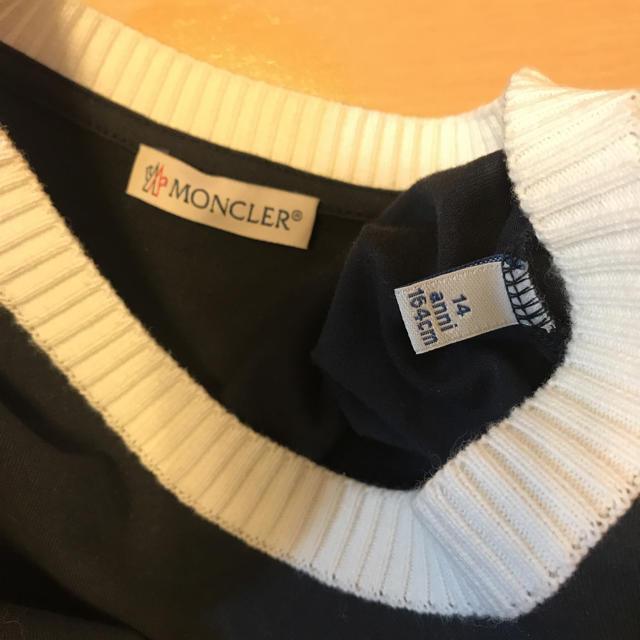 MONCLER(モンクレール)のモンクレール フリル 長袖カットソー ネイビー レディースのトップス(カットソー(長袖/七分))の商品写真