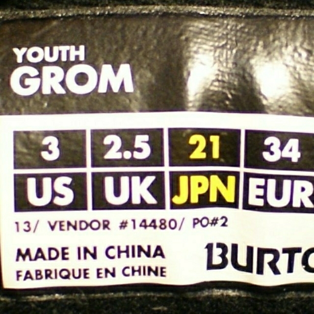 BURTON(バートン)のBURTON スノーボード キッズ GROM ブーツ 21cm スポーツ/アウトドアのスノーボード(ブーツ)の商品写真