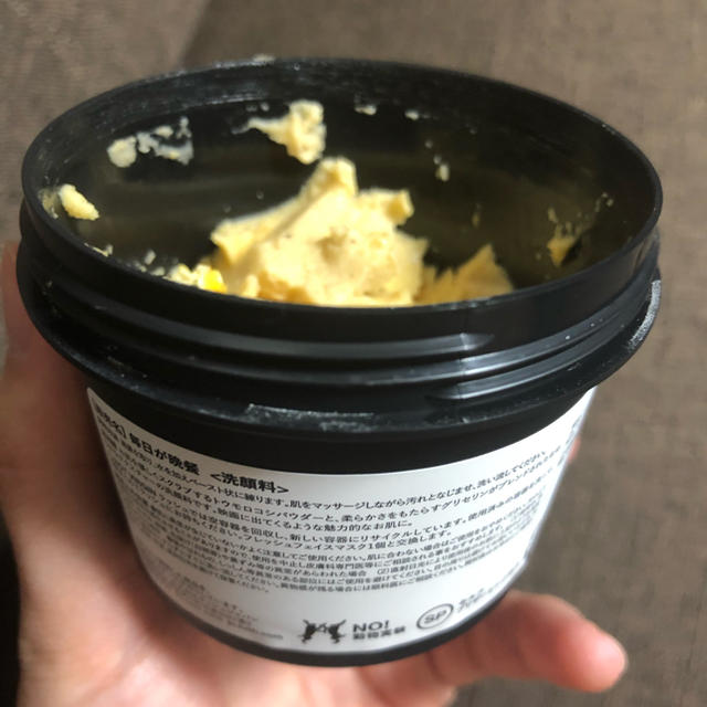 LUSH(ラッシュ)のLUSH 洗顔料 毎日が晩餐 LET THE GOOD TIMES ROLL コスメ/美容のスキンケア/基礎化粧品(洗顔料)の商品写真