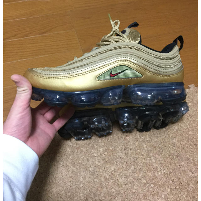 NIKE(ナイキ)のNike air vapor max fly knit gold 97 メンズの靴/シューズ(スニーカー)の商品写真