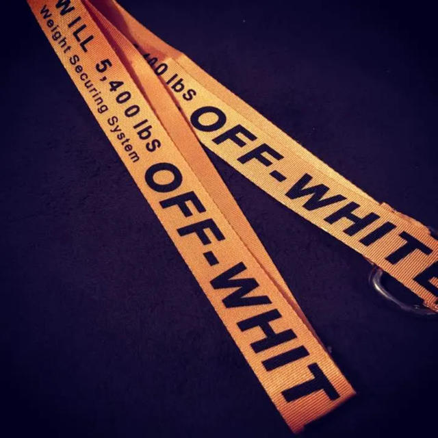 OFF-WHITE - off-white の文字入りガチャベルトの通販 by アパレルstaff's shop｜オフホワイトならラクマ