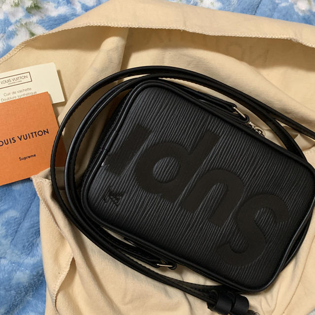 154250円 LOUIS VUITTON - 希少 新品 Supreme x Louis Vuitton 154250円 LOUIS VUITTON - 希少 新品 Supreme x Louis Vuitton