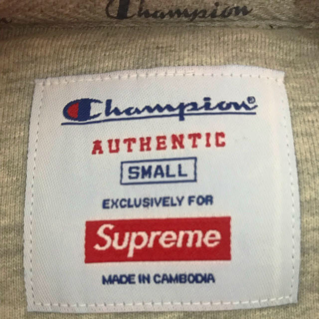 Supreme(シュプリーム)の確実正規品supreme×champion☆パーカー メンズのトップス(パーカー)の商品写真