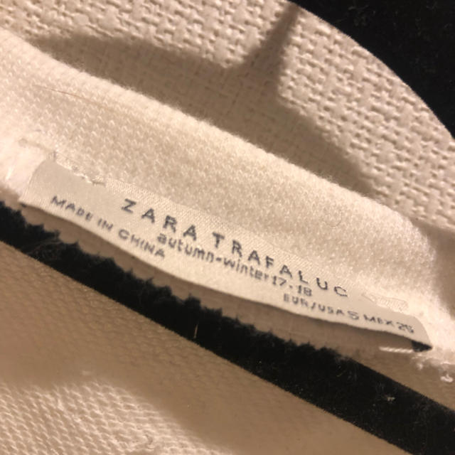 ZARA(ザラ)のZARS レディースのトップス(Tシャツ(長袖/七分))の商品写真