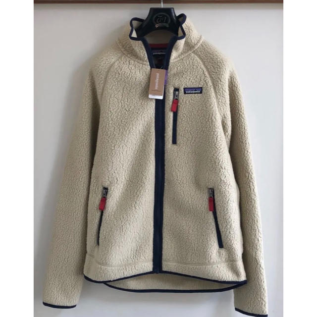 patagonia(パタゴニア)のパタゴニア 新品 patagonia レトロパイルジャケットM フリース高橋一生 メンズのジャケット/アウター(ブルゾン)の商品写真