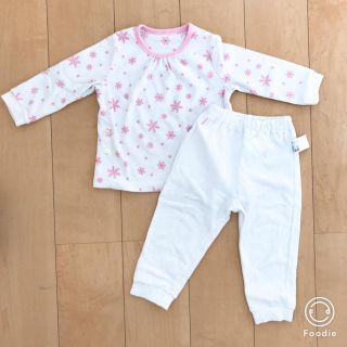 ユニクロ(UNIQLO)のUNIQLO baby❁ストレッチマイクロフリースパジャマ(パジャマ)