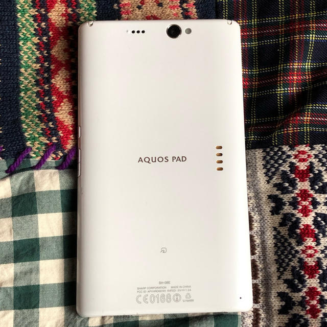 SHARP AQUOS PAD SH-08E 1