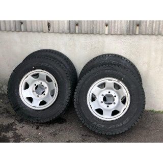 ダンロップ(DUNLOP)のハイエース使用、スタッドレス4本　DSV－01　195/80R15　(タイヤ・ホイールセット)