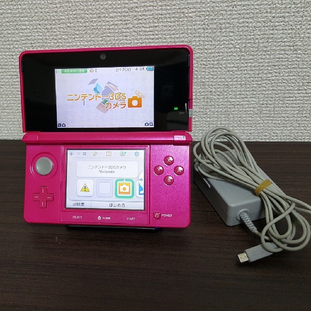 ニンテンドー3DS　グロスピンク【sdカード欠品】