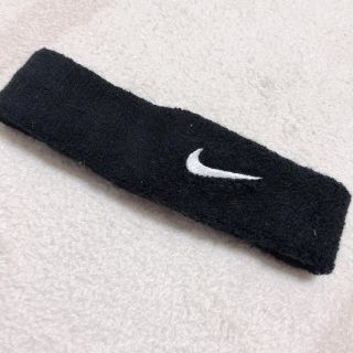 ナイキ(NIKE)のNIKEヘアバンド/ 黒(ヘアバンド)