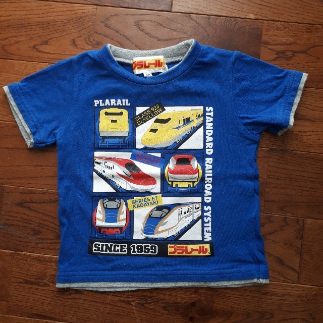 Takara Tomy(タカラトミー)の☆美品☆【タカラトミー】トミカ・プラレールTシャツ2枚セット　size90 キッズ/ベビー/マタニティのキッズ服男の子用(90cm~)(Tシャツ/カットソー)の商品写真