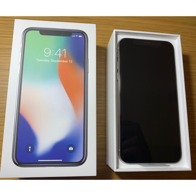 iPhone x 64GB シルバー