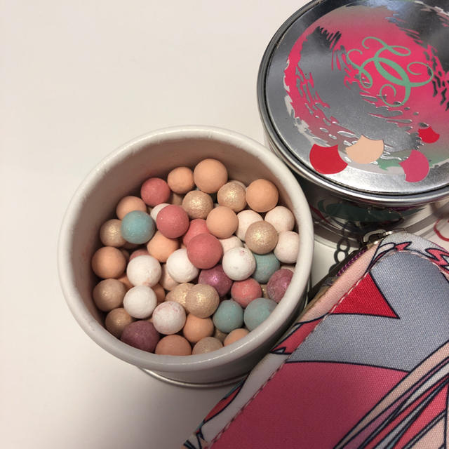 GUERLAIN(ゲラン)のゲラン❤️エミリオプッチ限定品 ２点セットアイシャドウ パウダー コスメ/美容のベースメイク/化粧品(アイシャドウ)の商品写真