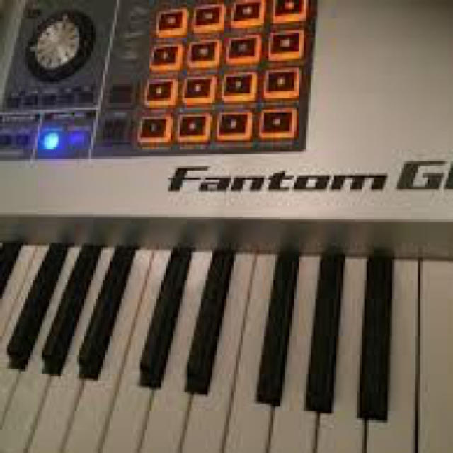 Roland(ローランド)のFantom-G6 Roland 楽器の鍵盤楽器(キーボード/シンセサイザー)の商品写真