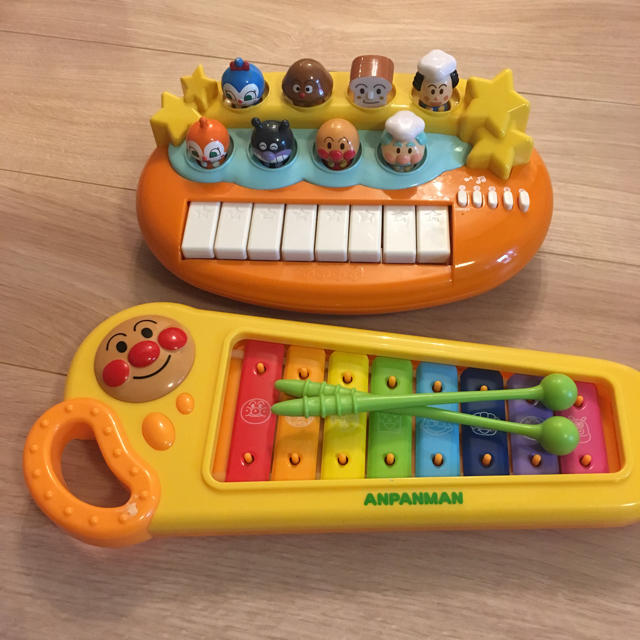 アンパンマン(アンパンマン)のアンパンマン おもちゃのピアノと鉄琴 キッズ/ベビー/マタニティのおもちゃ(楽器のおもちゃ)の商品写真