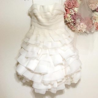 ヴェラウォン(Vera Wang)のwhite by verawang フリルミニドレス(ウェディングドレス)