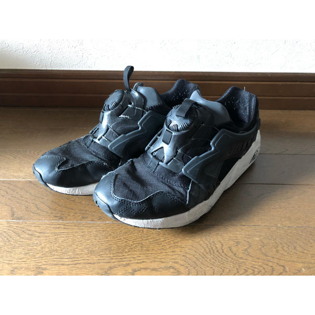 PUMA(プーマ)のプーマ ディスクブレイズ ブラック27.5 メンズの靴/シューズ(スニーカー)の商品写真