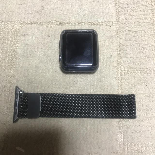 Apple(アップル)のapple watch series3 42mm セルラーモデル おまけ付 スマホ/家電/カメラのスマートフォン/携帯電話(その他)の商品写真