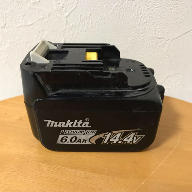 Makita(マキタ)のマキタ バッテリー 14.4v 6.0Ah スポーツ/アウトドアの自転車(工具/メンテナンス)の商品写真