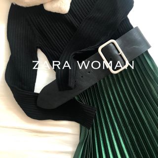 ザラ(ZARA)のZARA WOMAN プリーツロングスカート グリーン(ロングスカート)