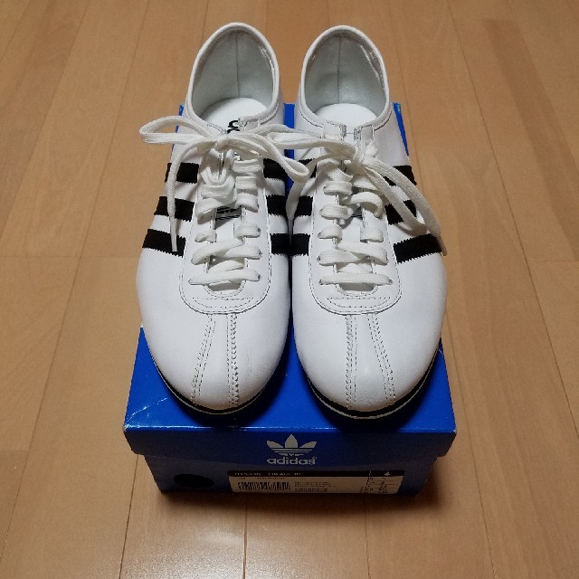 adidas 915346 OKAPI JP 23.5 シルバー