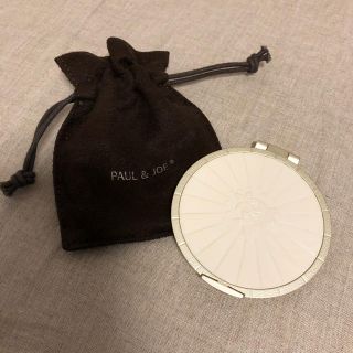 ポールアンドジョー(PAUL & JOE)のPAUL&JOE ビューティミラー(ミニポーチ付き)(ミラー)