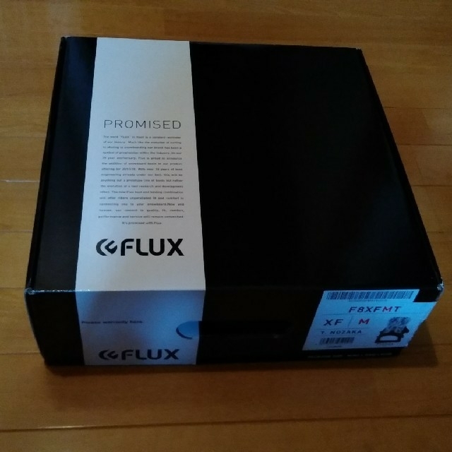 FLUX  XF Mサイズ　新品　保証書あり