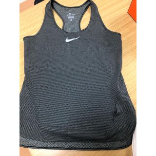 ナイキ(NIKE)のNIKE ナイキ タンクトップ(タンクトップ)