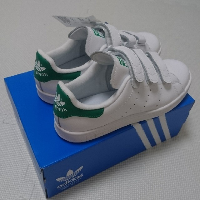 adidas(アディダス)のアディダス スタンスミス adidas stan smith 23.5 レディースの靴/シューズ(スニーカー)の商品写真