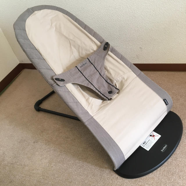 BABYBJORN(ベビービョルン)の【超美品】ベビービョルン★バウンサー バランス オーガニック／ベビーチェア キッズ/ベビー/マタニティの寝具/家具(ベビーベッド)の商品写真