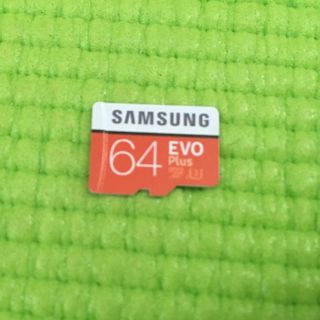 サムスン(SAMSUNG)のsamsung sd 64gb(PC周辺機器)