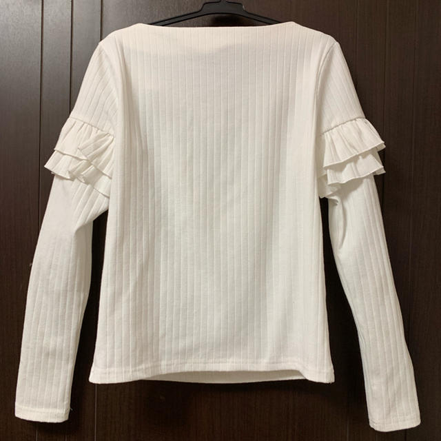 tocco(トッコ)のtocco 白トップス レディースのトップス(Tシャツ(長袖/七分))の商品写真