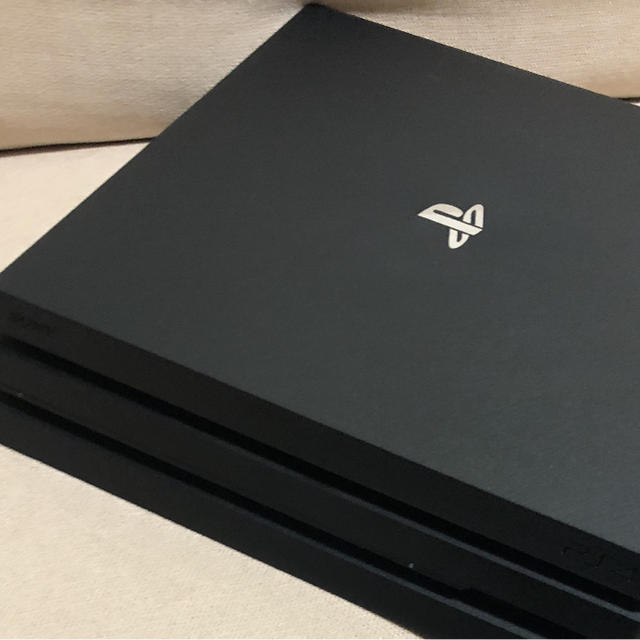 PlayStation4 本体の通販 by まつ's shop｜プレイステーション4ならラクマ - PS4 Pro 安い正規品