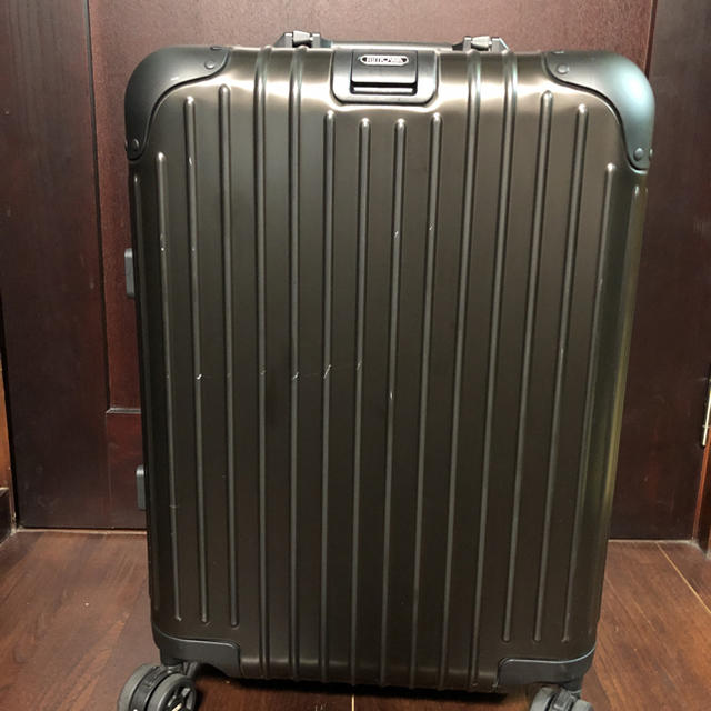 RIMOWA TOPAS STEALTH 34L