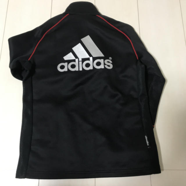 adidas(アディダス)のアディダス 110 ジャージ キッズ/ベビー/マタニティのキッズ服男の子用(90cm~)(ジャケット/上着)の商品写真