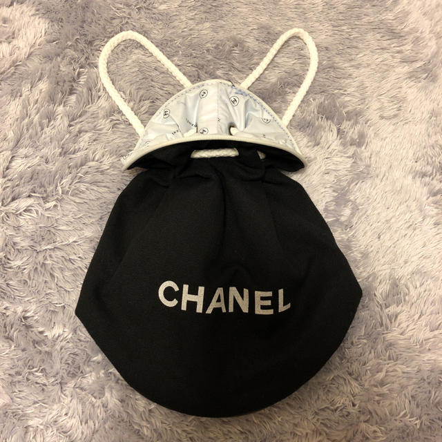 CHANEL(シャネル)のCHANEL♡巾着 防水バッグ♡シャネル レディースのバッグ(ショルダーバッグ)の商品写真