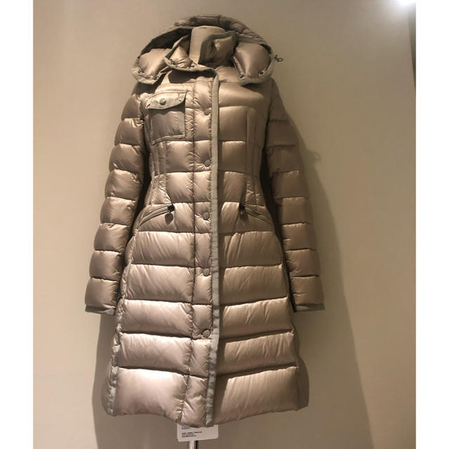 モンクレール エルミン MONCLER HERMINE 新品未使用タグ付き モンクレール エルミン MONCLER HERMINE 新品未使用タグ付き