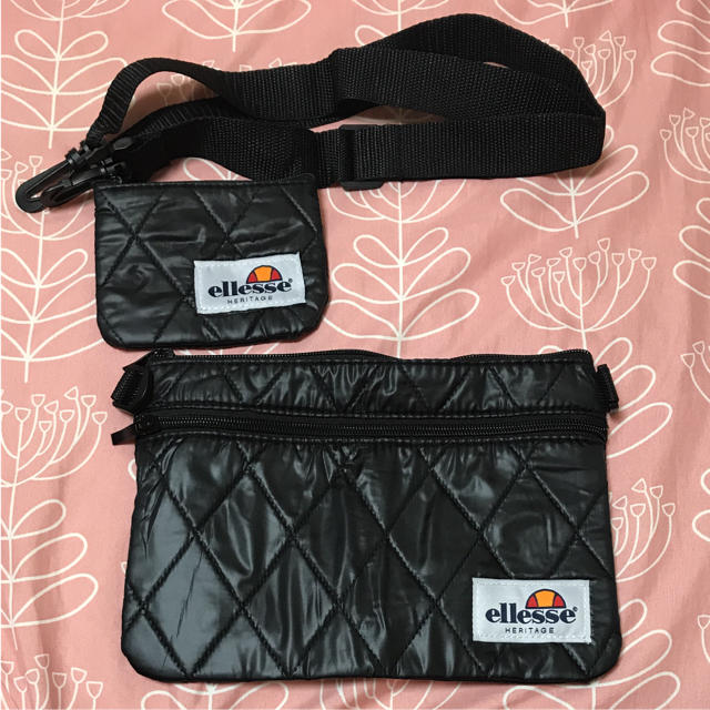 ellesse(エレッセ)の【新品】mini サコッシュ ポーチ レディースのバッグ(ショルダーバッグ)の商品写真