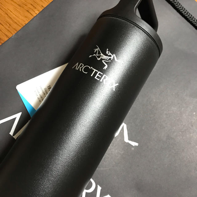 ARC'TERYX(アークテリクス)の新品未使用 アークテリクス&MiiR ステンレスボトル 473ml スポーツ/アウトドアのアウトドア(食器)の商品写真