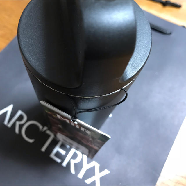 ARC'TERYX(アークテリクス)の新品未使用 アークテリクス&MiiR ステンレスボトル 473ml スポーツ/アウトドアのアウトドア(食器)の商品写真