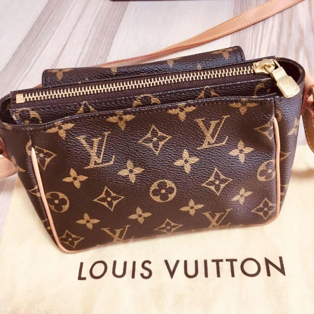 LOUIS VUITTON(ルイヴィトン)のひろみ様専用♡お値下げ♡ヴィトン♡美品♡ショルダーバッグ♡ レディースのバッグ(ショルダーバッグ)の商品写真