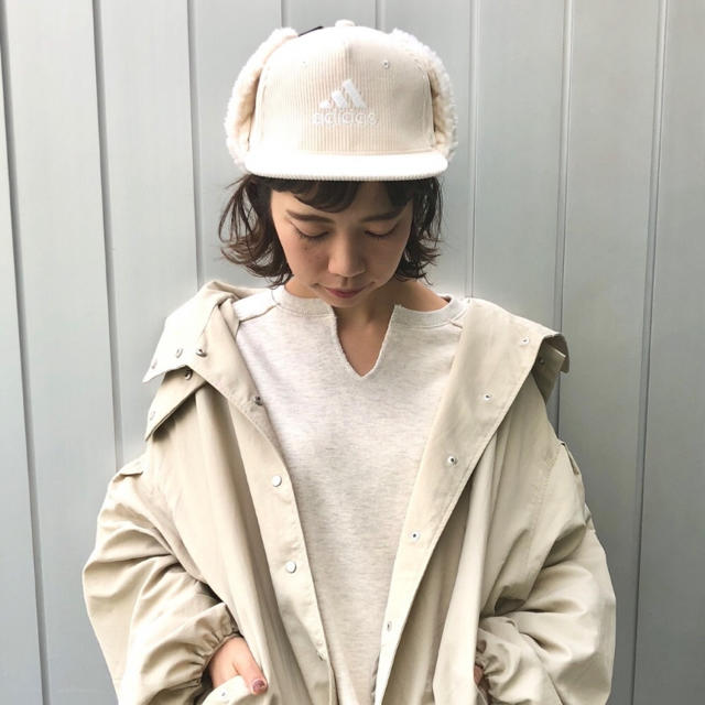 adidas - adidas フライトキャップ ボア ロゴ ホワイトの通販 by adidas - adidas フライトキャップ ボア ロゴ ホワイトの通販 by