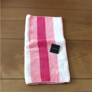 バーバリー(BURBERRY)のバーバリー タオルハンカチ 新品 タグ付き(ハンカチ)