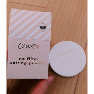 カラーポップ(colourpop)のColorpopのセッティングパウダー(フェイスカラー)