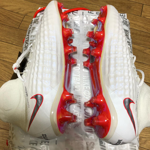 NIKE(ナイキ)の値下げ！新品❗️マジスタオブラ 2 エリートDF  FG スポーツ/アウトドアのサッカー/フットサル(シューズ)の商品写真