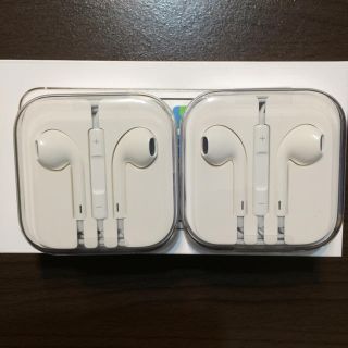 アイフォーン(iPhone)の新品 iPhone  イヤホン 2個(ヘッドフォン/イヤフォン)