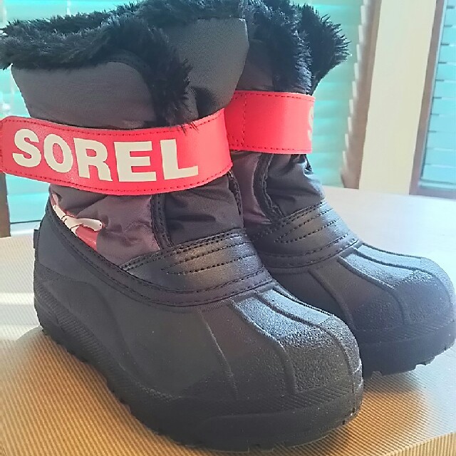 SOREL(ソレル)のaaa様専用 SORELキッズスノーブーツ キッズ/ベビー/マタニティのキッズ靴/シューズ(15cm~)(ブーツ)の商品写真